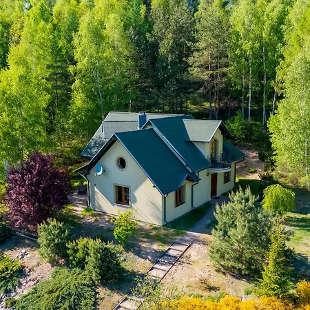 Zielone Wzgorza Битов