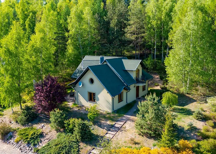 Zielone Wzgorza Битов